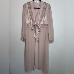 Versace 1969 Blush pink Satin Lace night gown Robe size small